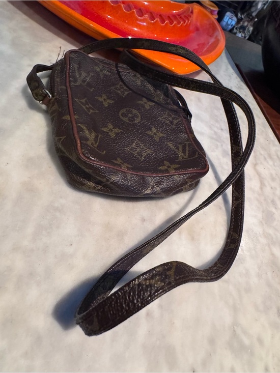 Louis Vuitton Handbags - Louis Vuitton Brown Monogram Crossbody Pouch with Long Strap